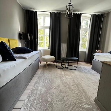 Gutshauszimmer Neu Gaarz מראה חיצוני תמונה
