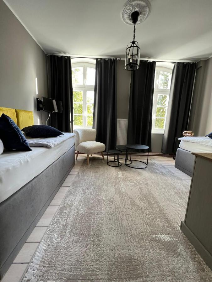 Gutshauszimmer Neu Gaarz מראה חיצוני תמונה