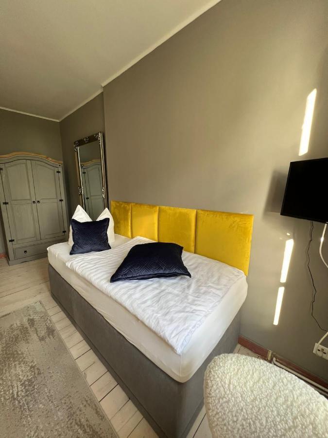 Gutshauszimmer Neu Gaarz מראה חיצוני תמונה