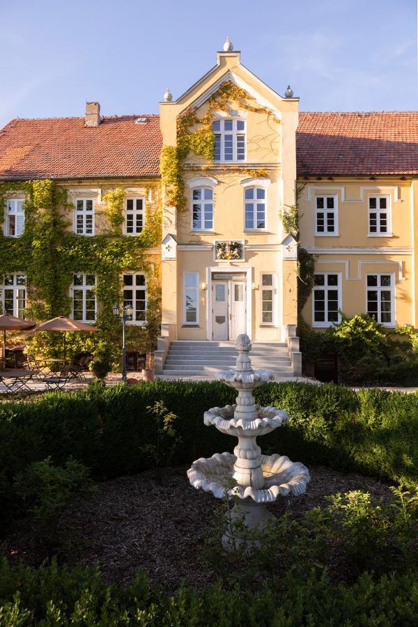 Gutshauszimmer Neu Gaarz מראה חיצוני תמונה